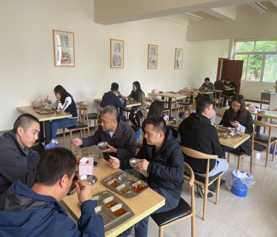 強監(jiān)督，重引導，杜絕“舌尖上的浪費”