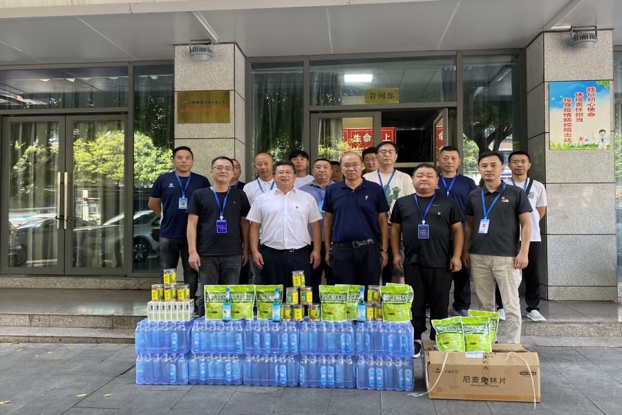 奮戰(zhàn)一線保供水，夏送清涼沁人心